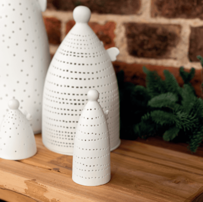 PETIT ANGE PHOTOPHORE EN PORCELAINE