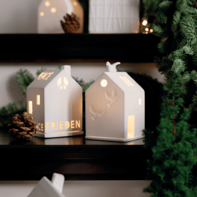 PETITE MAISON LUMINEUSE OISEAU EN PORCELAINE