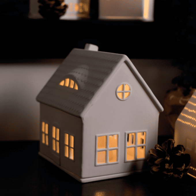 MAISON DE CAMPAGNE PHOTOPHORE EN PORCELAINE