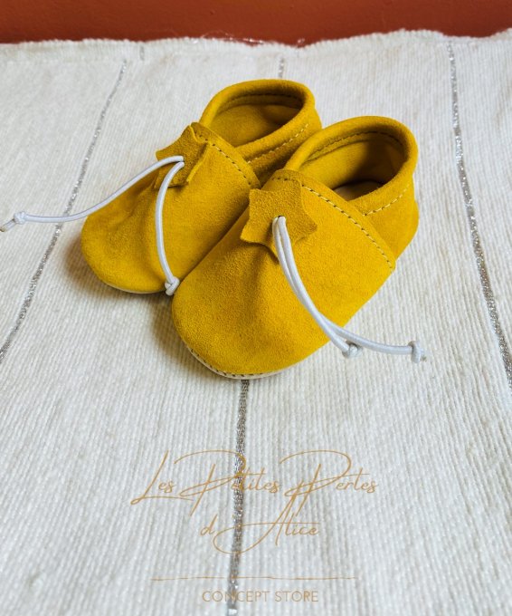 CHAUSSONS BABOUCHES CUIR JAUNE