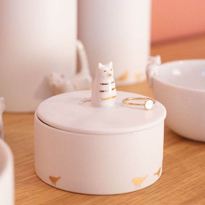 BOITE CHAT EN PORCELAINE